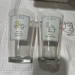 4 glass Dog Tale pint glasses